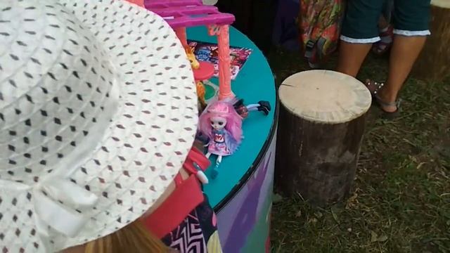 Play With ENCHANTIMALS. Играем с куклами ENCHANTIMALS.