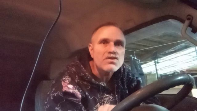 Анекдот. Грибник заблудился. смотреть онлайн