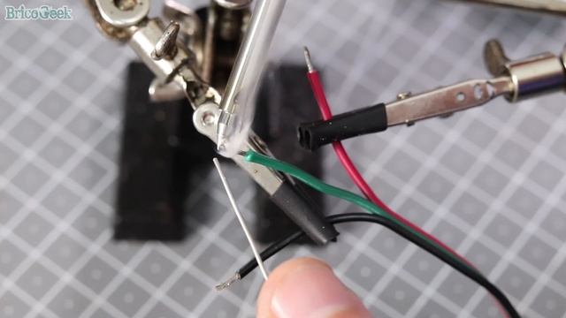 ?SOLDADOR de ESTAÑO con PILAS ? [HAKKO FX-901] смотреть онлайн