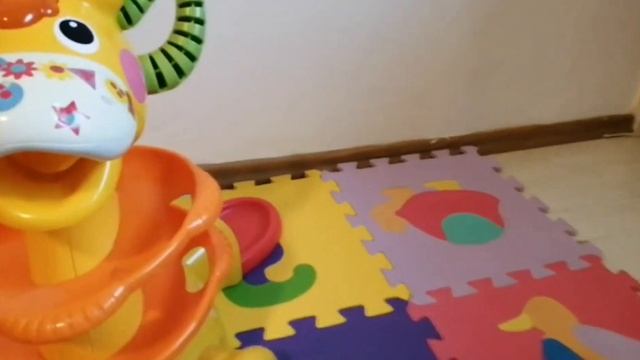 Жирафик голоден! Развивающая игрушка для малышей. Обзор смотреть онлайн