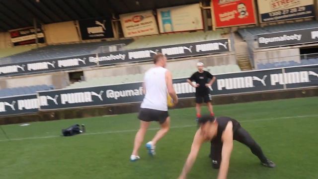 Tom Mitchell AFL Goal Recreation Challenge. Out Thursday 4pm смотреть онлайн