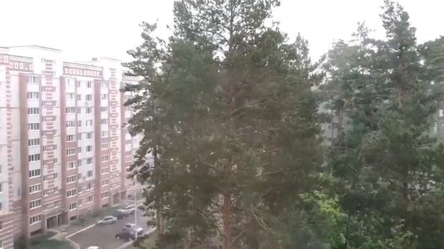 В Димитровграде 1 июня пошел снег смотреть онлайн