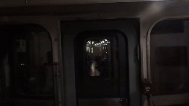 Метропоезд Санкт-Петербурга 10-**: метровагон Ем-501, б. 6262 - 1 линия (№147) (05.11.20) смотреть онлайн