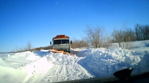 КАК ЧИСТЯТ ДОРОГИ ЗИМОЙ