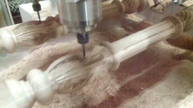 DIY///CNC Фрезеровка уже проточенных балясин смотреть онлайн