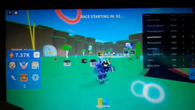 играем в разные игры в Роблоксе смотреть онлайн