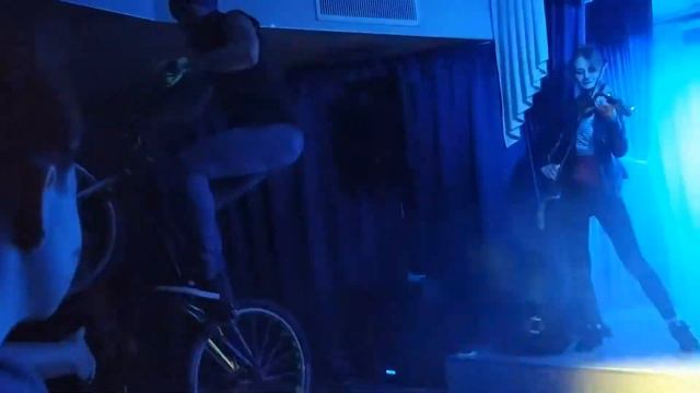 Скрипка и вело-шоу. Сочи, Санкт-Петербург