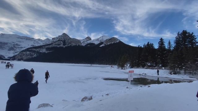 #Lake Louise Winter And Summer View#A Day In Lake Louise!!Amazing Lake Louise#