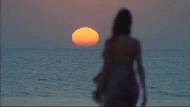 P&O Cruises 'Weight' commercial (Short Version) смотреть онлайн