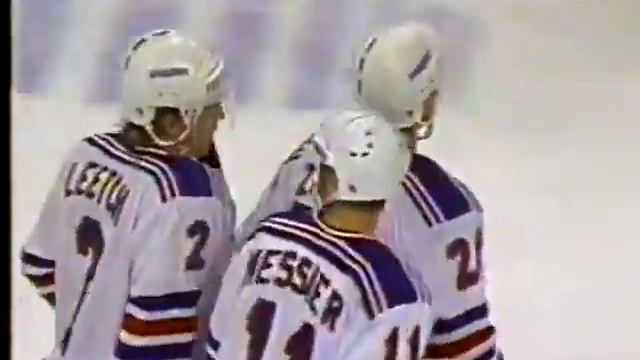 Sergei Zubov scores great goal vs Whalers for Rangers (20 apr 1995) смотреть онлайн