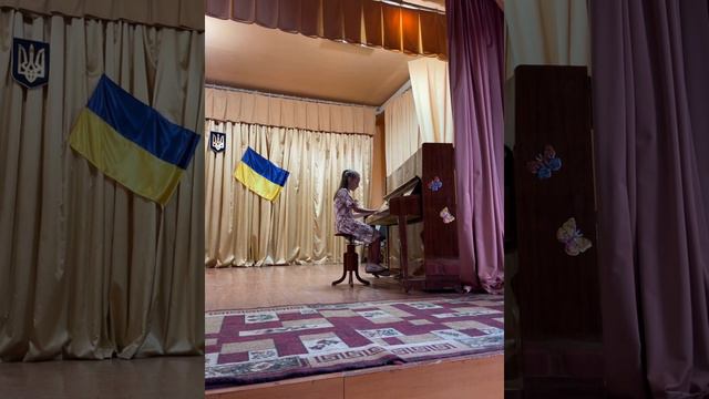 Ф.Лайнс Сонатина С-dur. Виконує Кравчук Анна-Марія смотреть онлайн