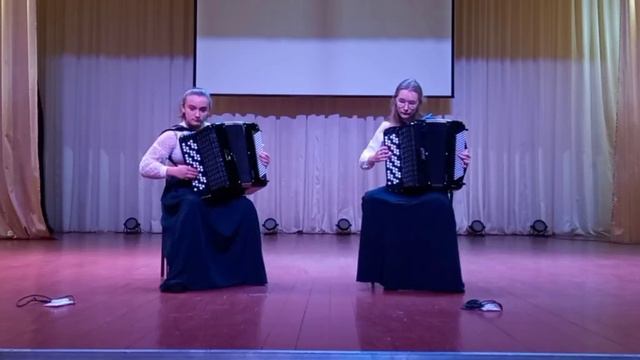 Маврушина Ангелина, Копылова Виктория В. Шалаев р.н.п. Тонкая рябина. смотреть онлайн