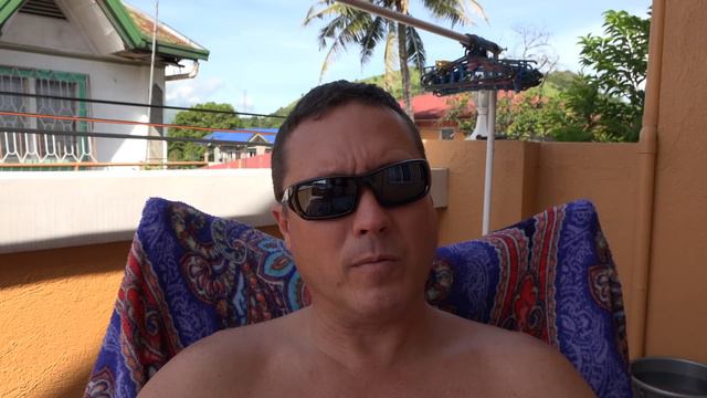 Better to Raise Children in the Philippines or the U.S.? Reading Comments from The Crossroads Video смотреть онлайн