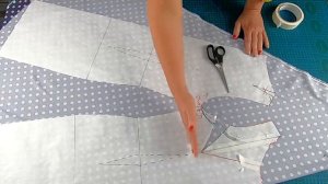 Платье по косой с одним швом по спинке. Простейшее платье которое можно сшить за час.mp4