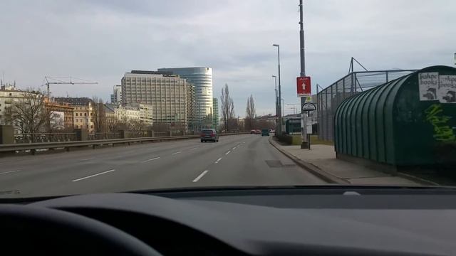 ВЕНСКИЙ БАЛ / СПЕШУ НА ЭКСКУРСИЮ - "ВЕЧЕРНЯЯ ВЕНА" смотреть онлайн