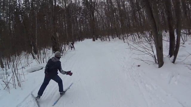 Учимся кататься коньковым ходом - Тренировка на улице 2018/03/08 смотреть онлайн