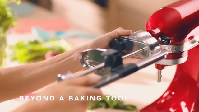 Prezentace kuchyňského robotu řady Artisan KSM175 KitchenAid® смотреть онлайн