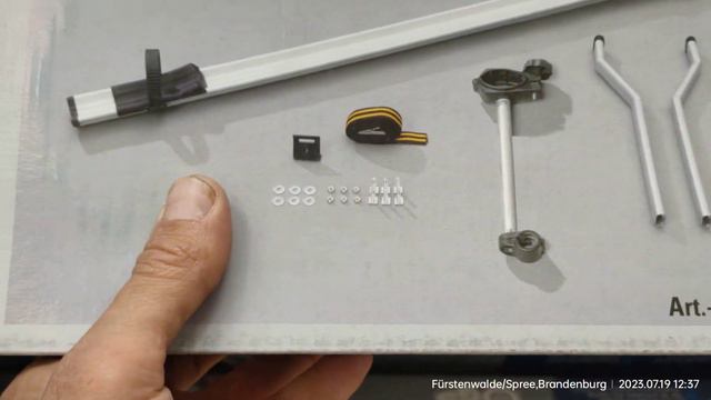 Крепления для велосипедов - запечатанные, нарисовано много, а что внутри - непонятно, нужно гуглить смотреть онлайн