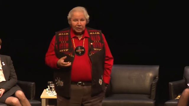 Opening Panel / Panel d’ouverture смотреть онлайн