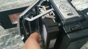 Обзор на видеокамеру JVS VHS-C 2001 года.