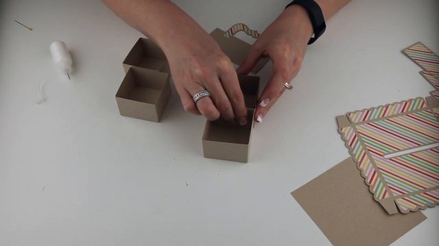4 Compartment Candy Box смотреть онлайн