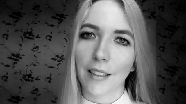 Старковская Анна читает стихотворение Иосифа Уткина "Ты пишешь письмо мне" смотреть онлайн