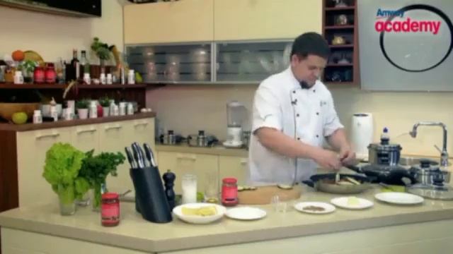 iCook Greek Musaka and soup смотреть онлайн