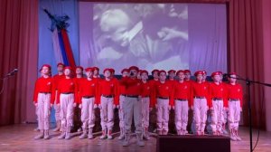 Исполнение песни «Встанем»- Shaman, от нашего отряда. ❤️