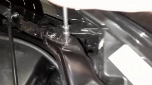 Газовые Упоры на Капот. Рено Каптюр.