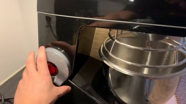 Teddy Varimixer AR5 - broken смотреть онлайн