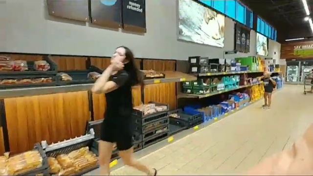 США. Американские девочки. Как одеваются во Флориде в холодную погоду. смотреть онлайн