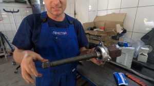 Nissan Juke 4WD замена пыльника ШРУС правого приводного вала. Особенности полноприводных моделей.