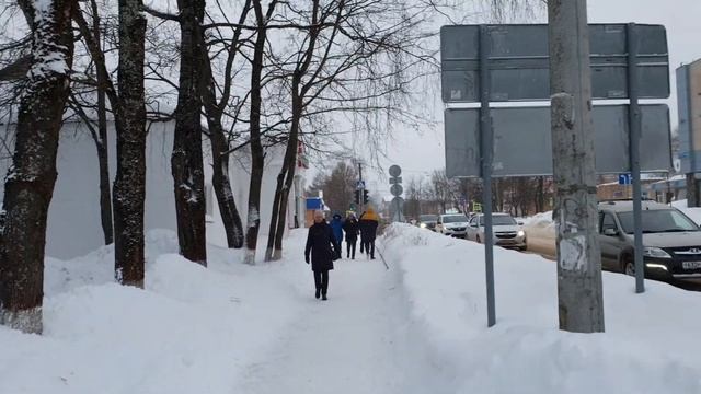 МО, р.п.Шаховская, ул. 1-я Советская, д. 19. Видео у входа. смотреть онлайн