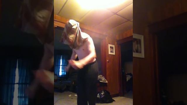 Box headed ghost screeches bloody mary смотреть онлайн