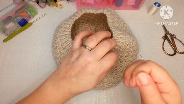 Что делать, если резинка на берете растянулась? Показываю способ утяжки... смотреть онлайн