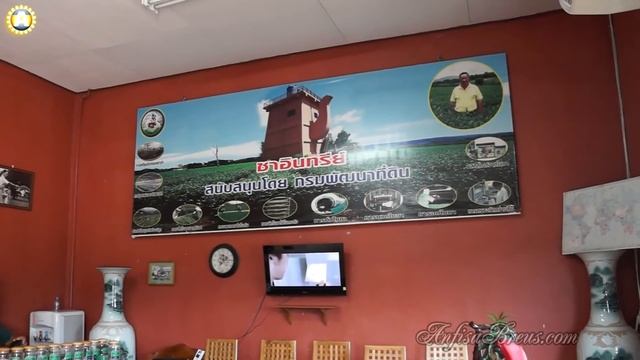 Поездка в тайскую деревню к Доту. Thai Tea Suwirun. 23 смотреть онлайн