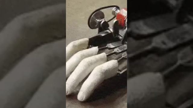 страшно? мне нет... хотя я дома одна... смотреть онлайн