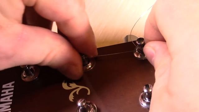 Как поменять струны на гитаре. Как ухаживать за грифом. Лимонное масло смотреть онлайн