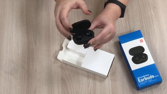 Беспроводные наушники Xiaomi Airhubs смотреть онлайн