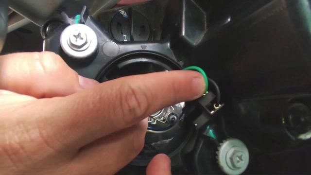 Cómo cambiar la bombilla (foco) ????? #glory #halogeno #led #h7 #suv #chino #camioneta смотреть онлайн