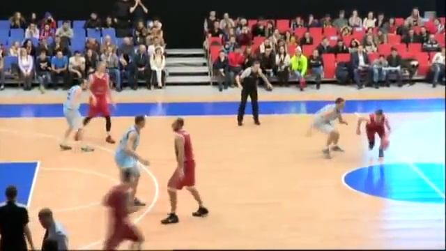 Концовка матча Сахалин-МБА, где судьи не засчитали спорные фолы смотреть онлайн