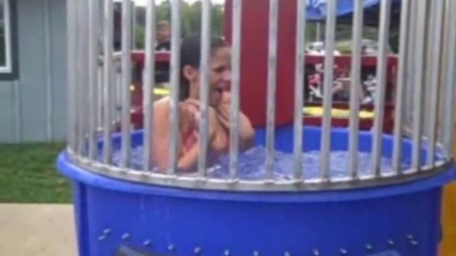 US97 LIFE'S BETTER IN SLOW MOTION: DUNK TANK смотреть онлайн