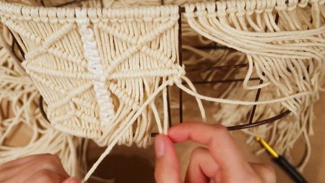 DIY: Urban Outfitters Inspired Macrame Basket | DIYing TRENDS | RahReeDesigns смотреть онлайн