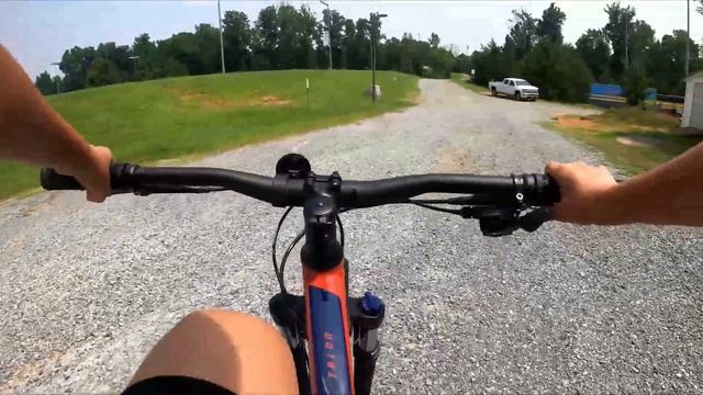 New Bike Day! | Giant Talon 2 Review смотреть онлайн