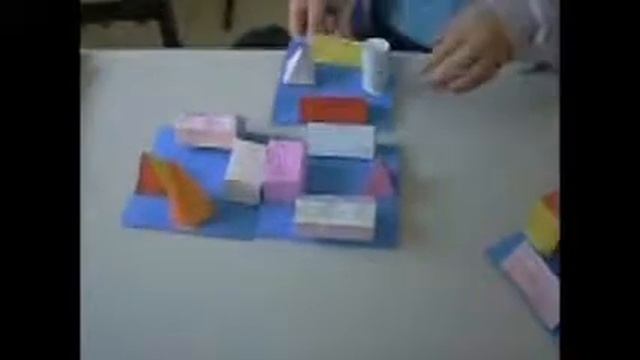 Quebra-cabeça dos sólidos geométricos смотреть онлайн