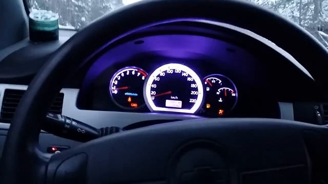 Планшет Nexus7 в Chevrolet Lacetti