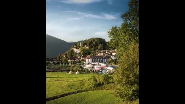 Swiss Holiday Park Bobteam Hefti смотреть онлайн