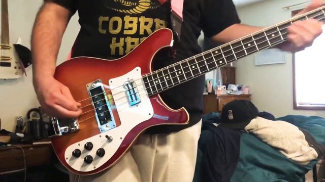 Harley Benton RB-414 Bass смотреть онлайн