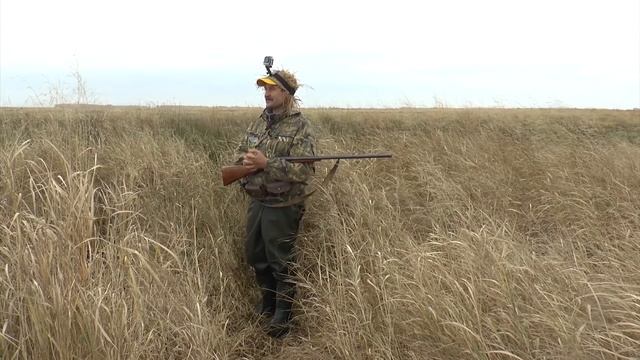 Классная охота на утку с двустволкой! Пример правильной охоты! смотреть онлайн