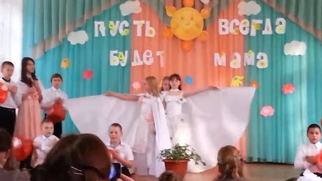Мама. танец в школе смотреть онлайн